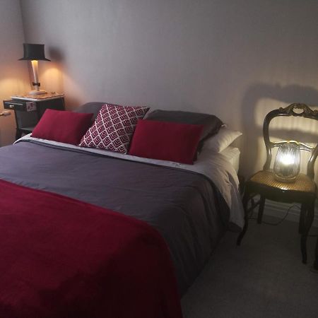 Bed and Breakfast Le Coq En Pate Ромийи-сюр-Сен Экстерьер фото