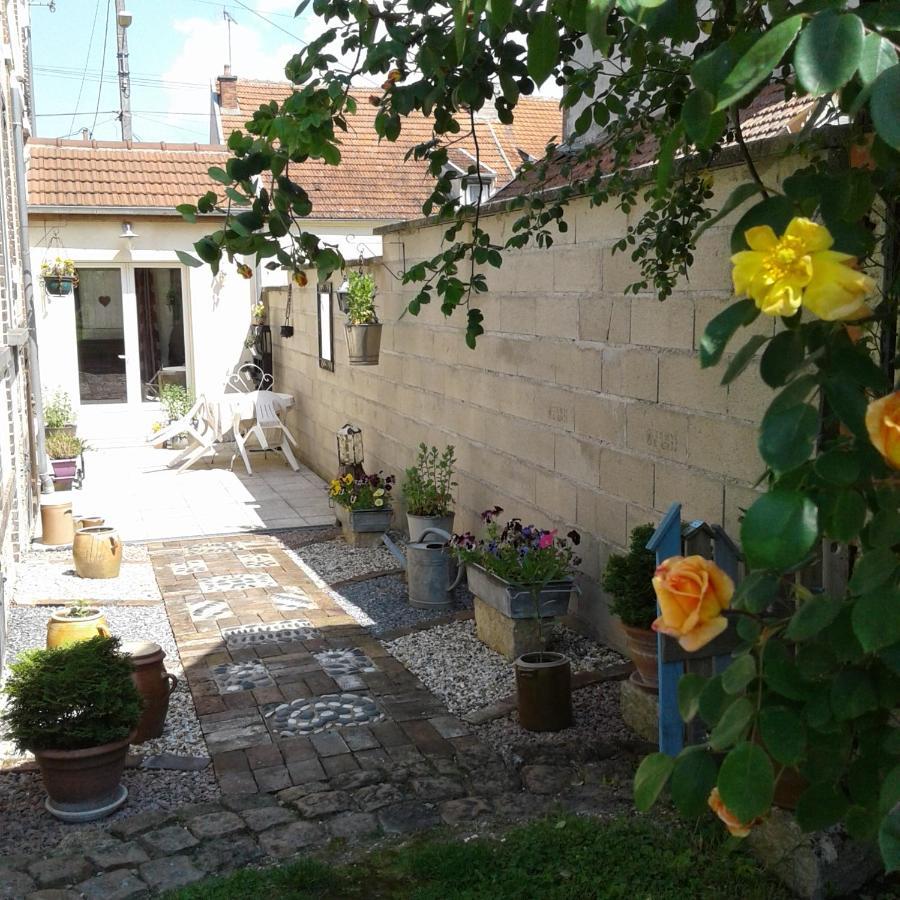 Bed and Breakfast Le Coq En Pate Ромийи-сюр-Сен Экстерьер фото
