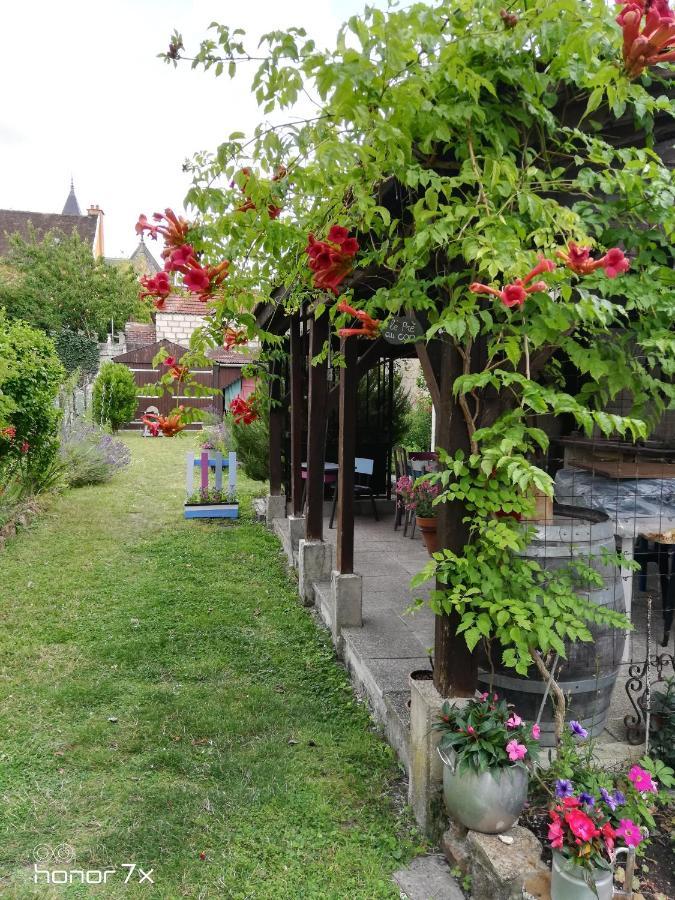 Bed and Breakfast Le Coq En Pate Ромийи-сюр-Сен Экстерьер фото